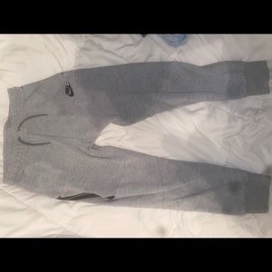 Boys grey nike joggers